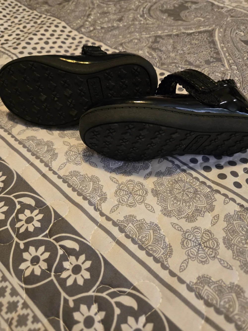 Carter's Black Patent Mary Jane Baby Walker Shoes Size 6